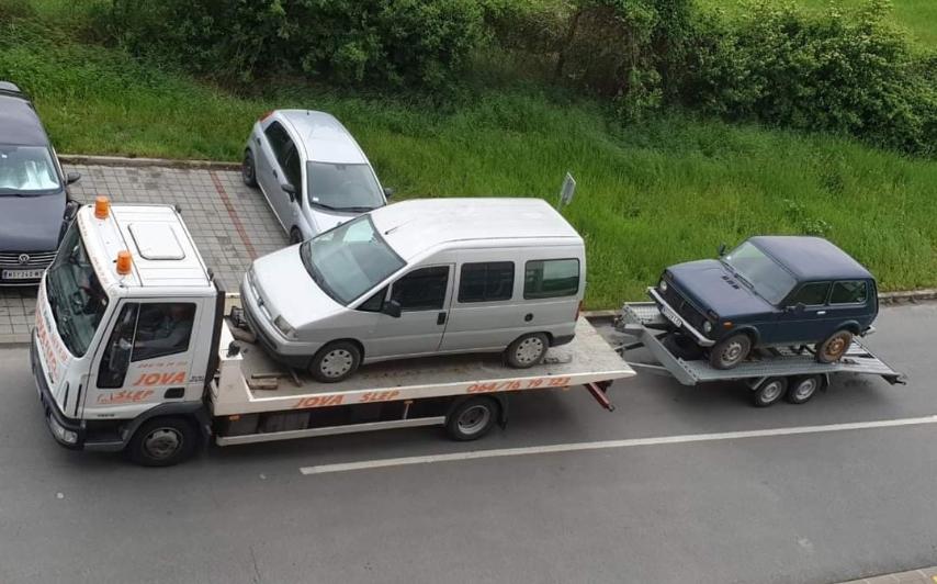 Šlep služba Kragujevac Jova - utovar vozila na šlep platformu
